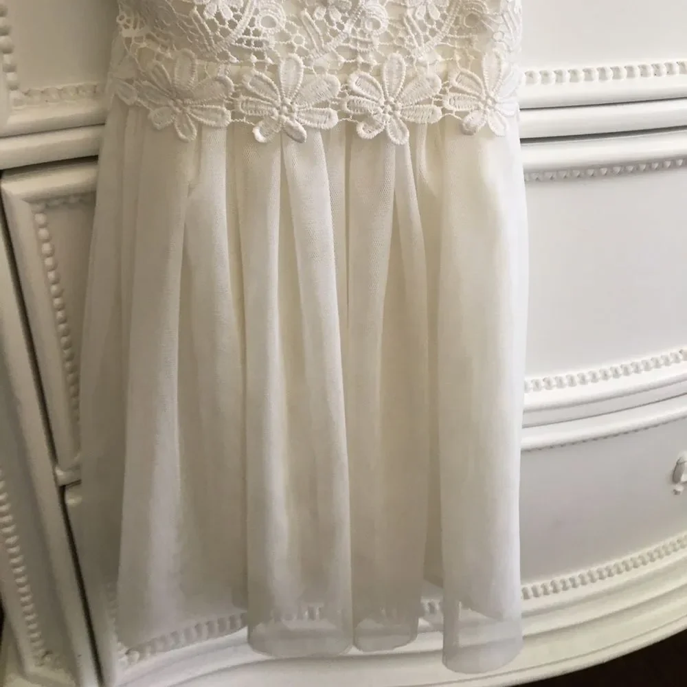 Popatu Tulle/Lace Tie-Back Dress
